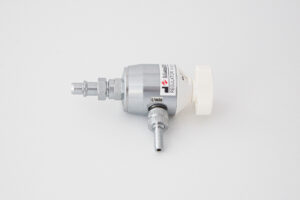 Dozownik-Regulator R-100 DIN + króćcem MED