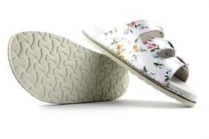 ABAT ROZM. 37 W KWIATY Klapki damskie, trzy paski regulowane sprzączkami
